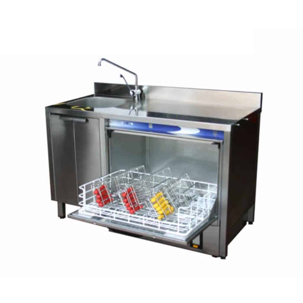 BLC 6 CON TAVOLO E COLTELLI